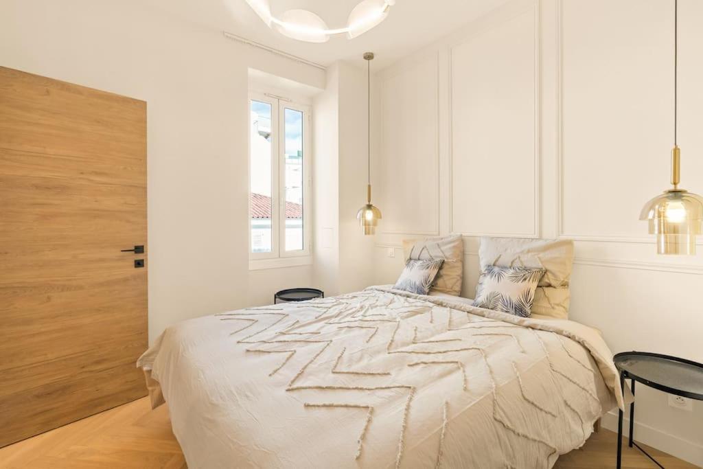 Avenue Chic Apartment