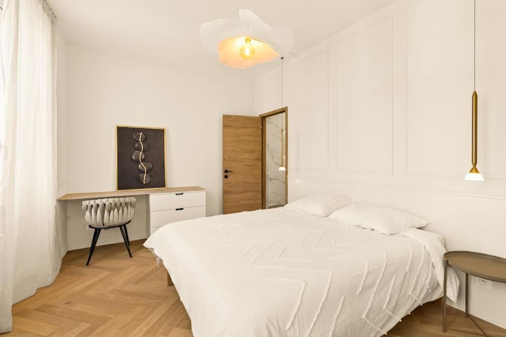 Apartment Avenue Chic